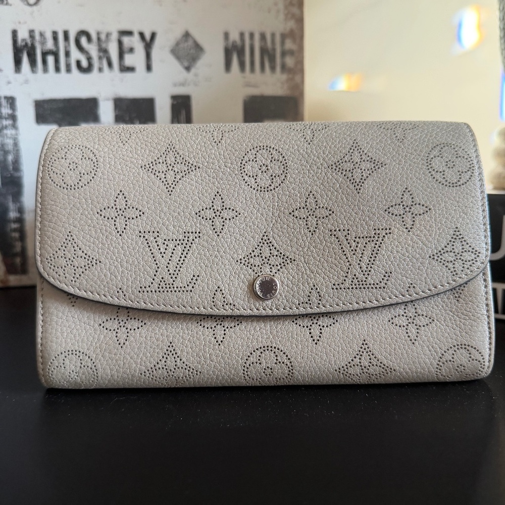 Authentic Louis Vuitton Mahina Wallet
